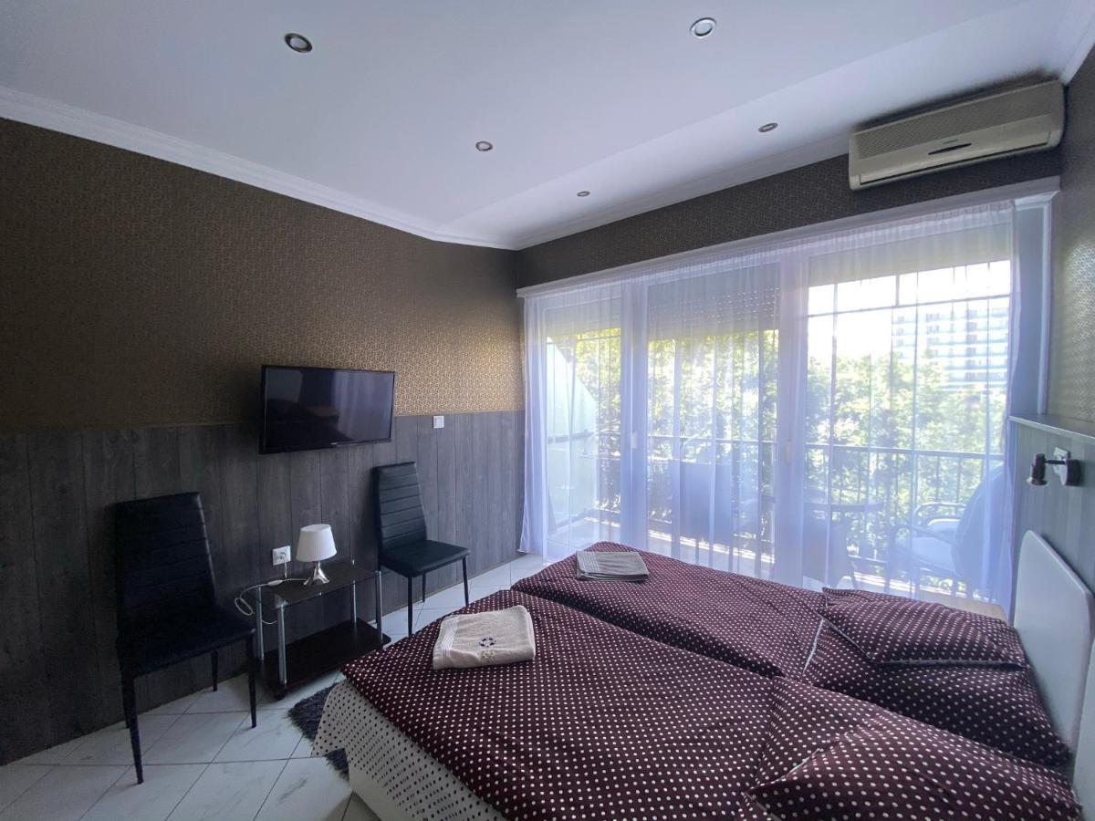 Barbara Vendeghaz Apartment Balatonfured Exterior photo